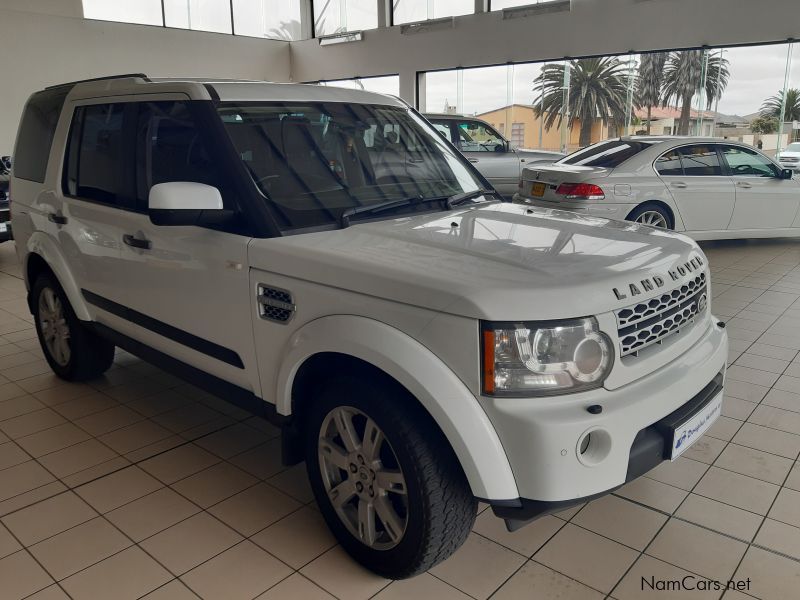 Land Rover Discovery 4 3.0 TD/SD V6 SE in Namibia