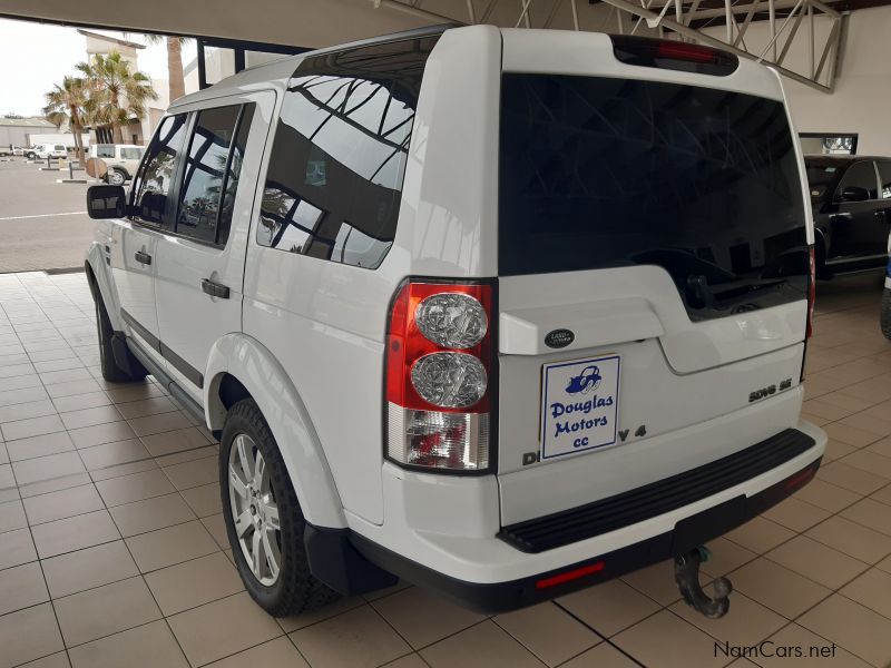 Land Rover Discovery 4 3.0 TD/SD V6 SE in Namibia