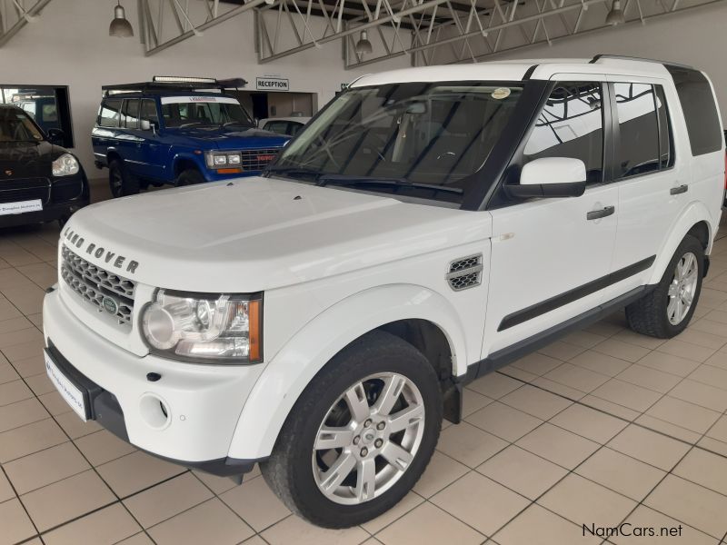 Land Rover Discovery 4 3.0 TD/SD V6 SE in Namibia