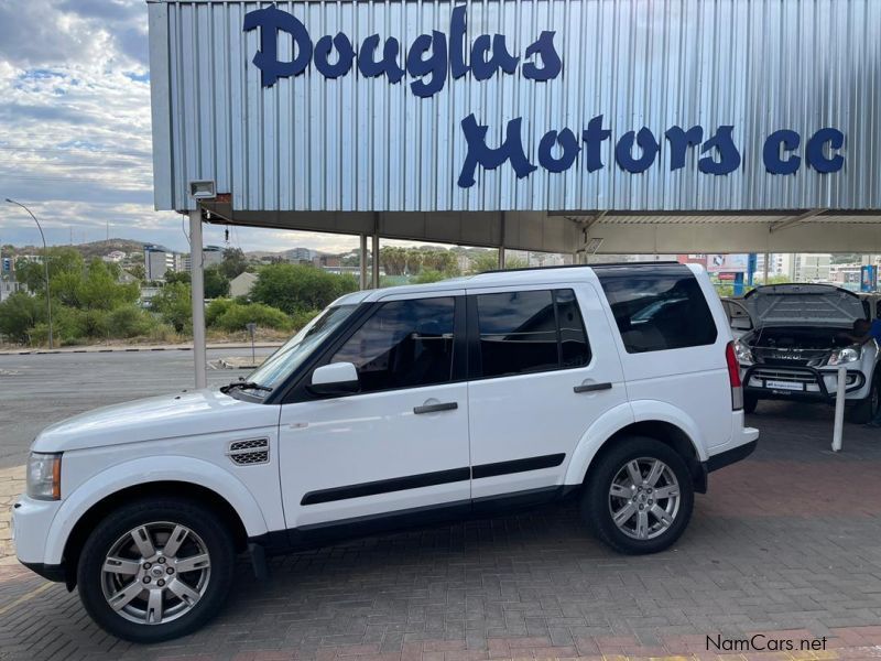 Land Rover Discovery 4 3.0 TD/SD V6 SE in Namibia