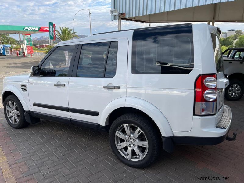 Land Rover Discovery 4 3.0 TD/SD V6 SE in Namibia