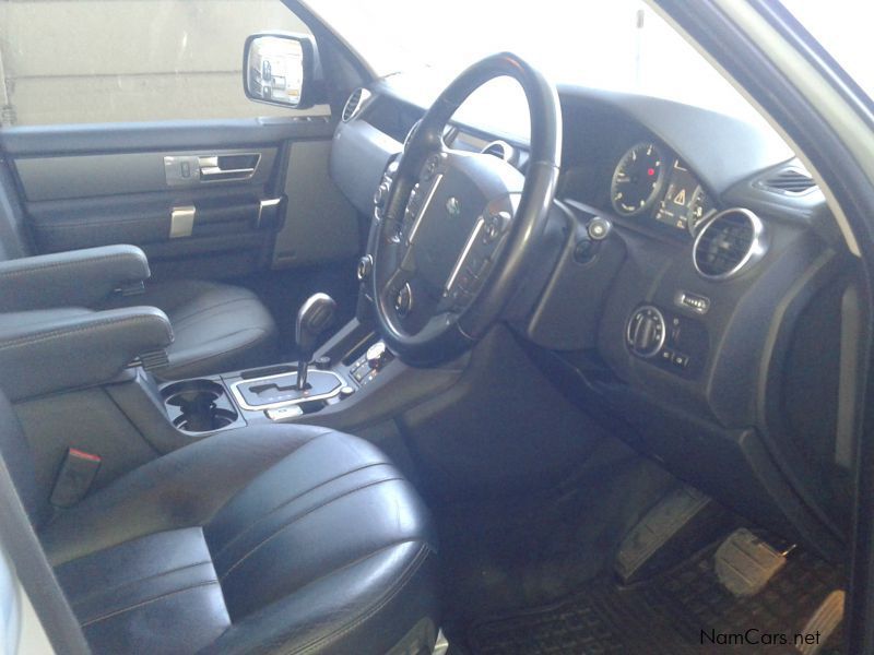 Land Rover Discovery 4 3.0 TDV6 SE in Namibia