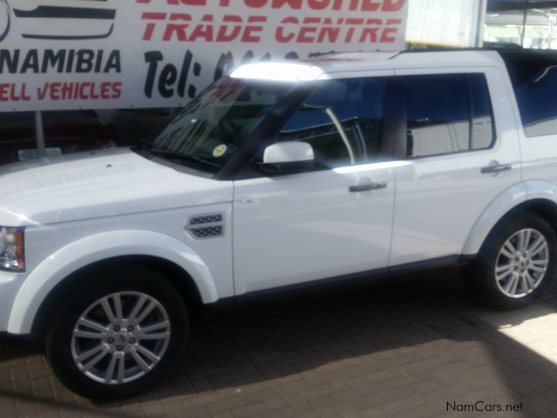 Land Rover Discovery 4 TDV6 HSE A/T in Namibia