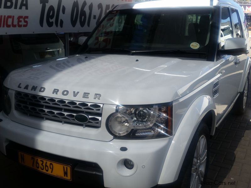 Land Rover Discovery 4 TDV6 HSE A/T in Namibia