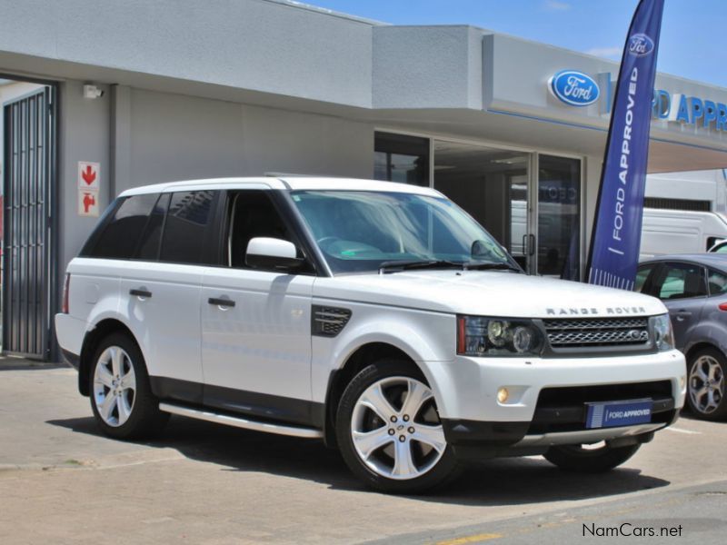 Land Rover Range Rover V8 in Namibia