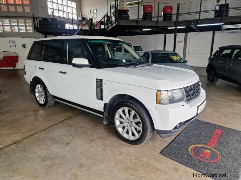 Land Rover Range Rover Vogue 4.4 TDV8 in Namibia