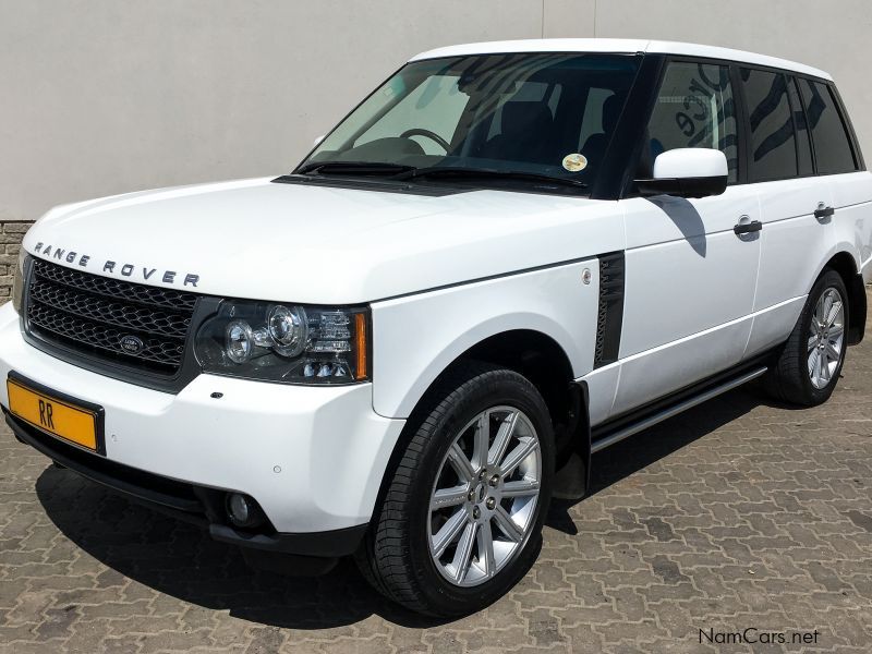 Land Rover Range Rover Vogue SE 4.4 TDV8 in Namibia