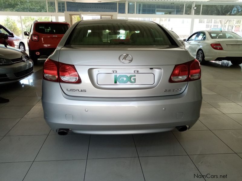 Lexus GS300 V6 in Namibia