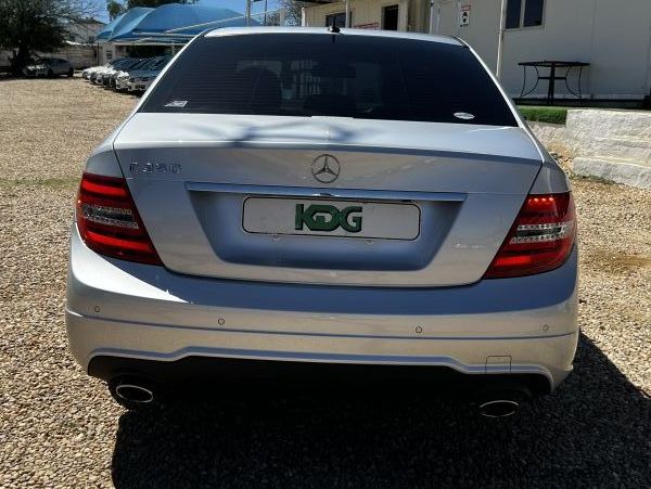 Mercedes-Benz C350 V6 in Namibia