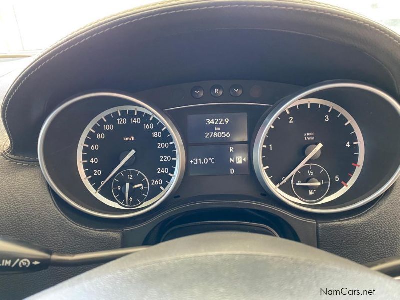 Mercedes-Benz GL350 in Namibia