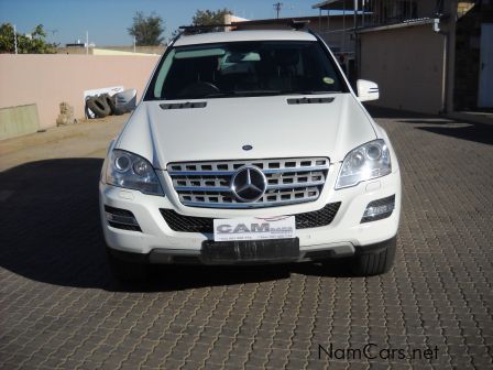 Mercedes-Benz ML 350 V6 in Namibia