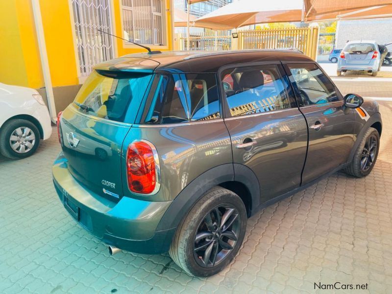 Mini COOPER CROSSOVER in Namibia