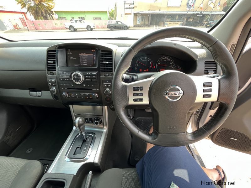 Nissan NAVARA 3.0 V6 DIESEL 4X4 in Namibia