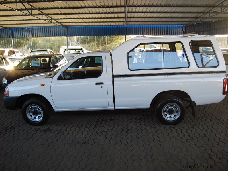 Nissan NISSAN NP300 2000 LWB in Namibia