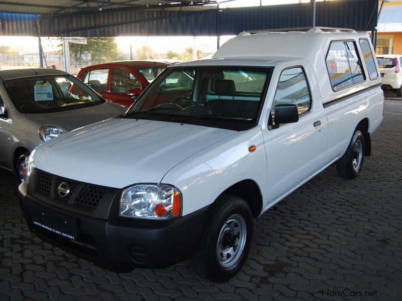 Nissan NISSAN NP300 2000 LWB in Namibia