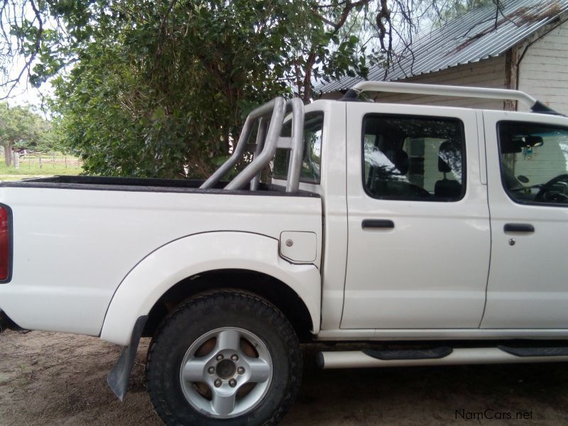 Nissan NP300  Double Cab 2.5 in Namibia