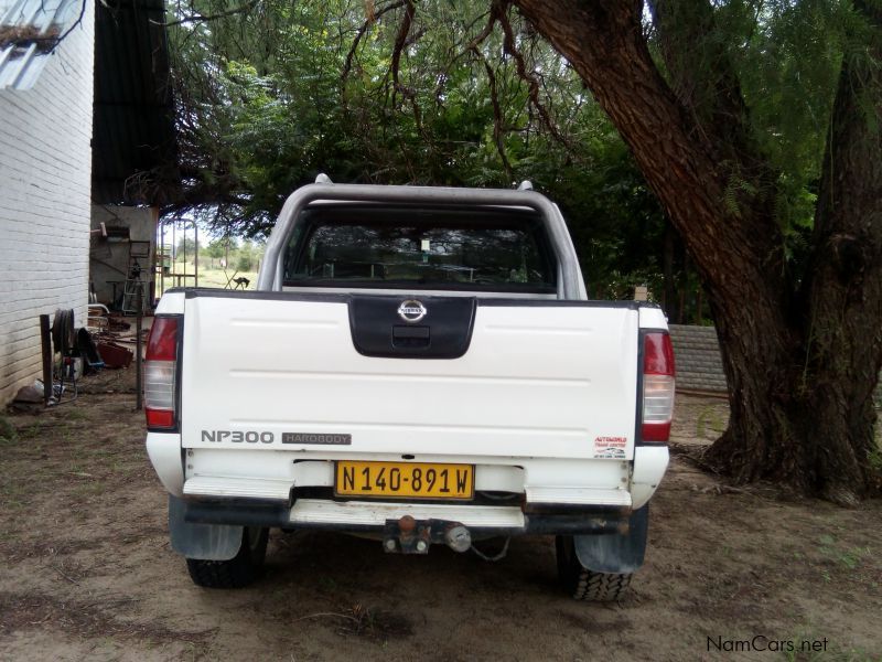 Nissan NP300  Double Cab 2.5 in Namibia