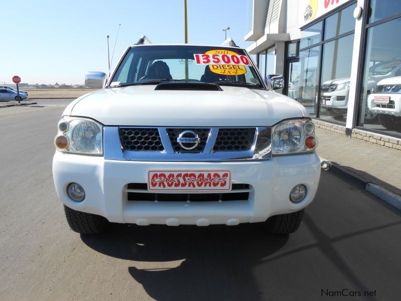Nissan Nissan NP300 2.5 D/C 4X4 in Namibia
