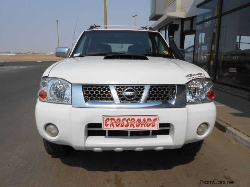 Nissan Np300 2.5 Tdi D/c 4x4 in Namibia