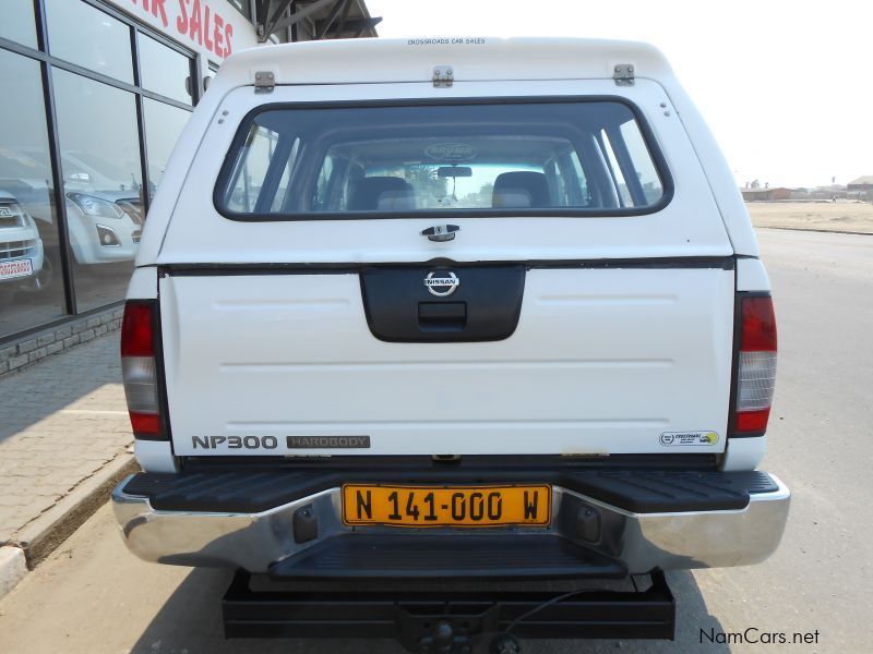 Nissan Np300 2.5 Tdi D/c 4x4 in Namibia
