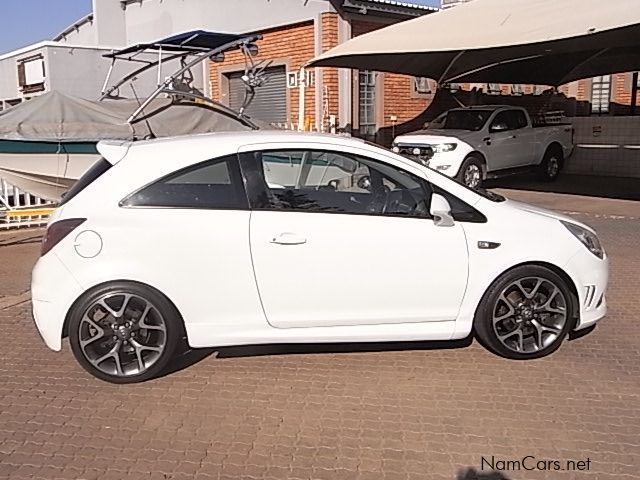 Opel CORSA 1.6 TURBO OPC 3DR in Namibia