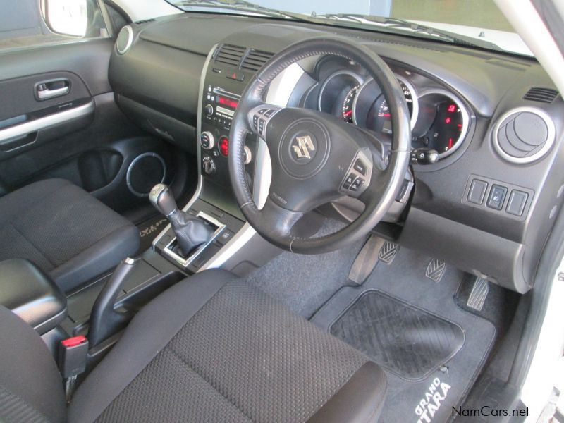 Suzuki Grand Vitara 2.4 M/T 4x4 in Namibia