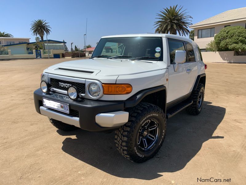 Toyota FJ Cruiser in Namibia