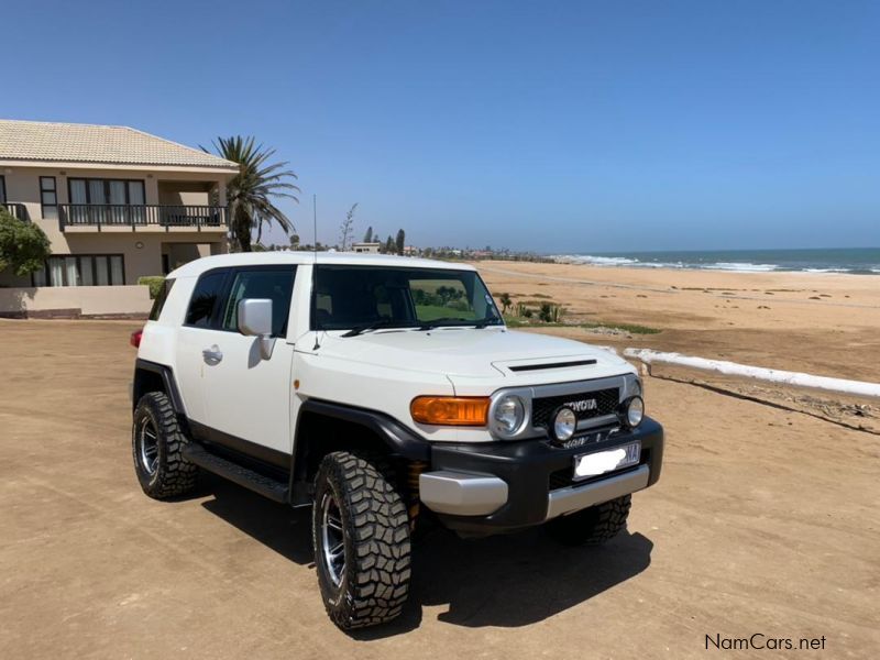 Toyota FJ Cruiser in Namibia