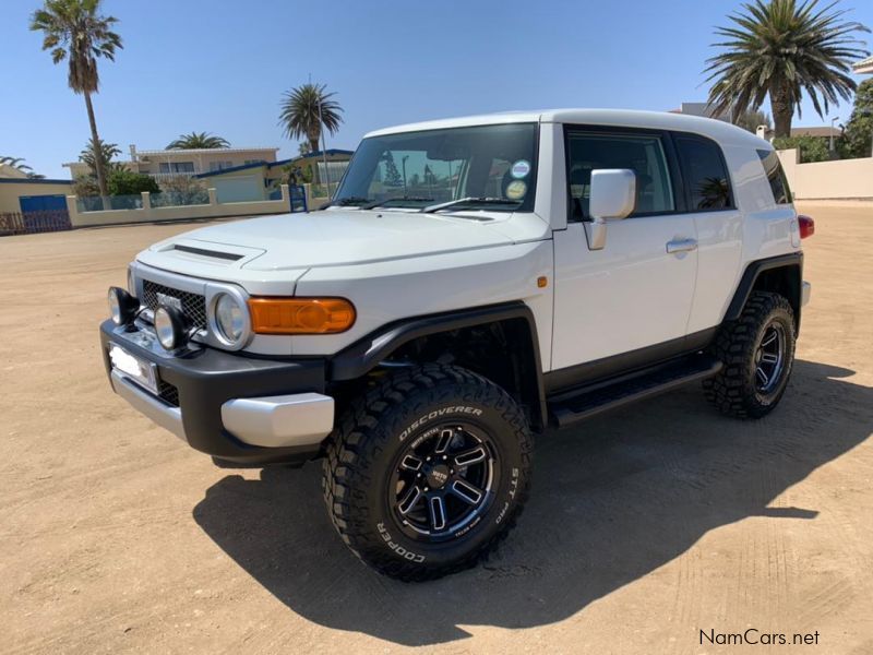 Toyota FJ Cruiser in Namibia