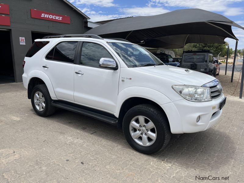 Toyota FORTUNER 3.0 D-4D 4X4 in Namibia