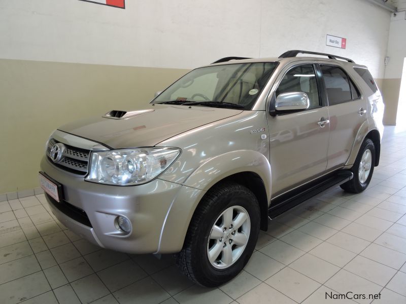 Toyota FORTUNER 3.0D4D RB AT in Namibia