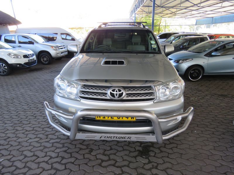 Toyota FORTUNER 30 D4D 4X4 in Namibia