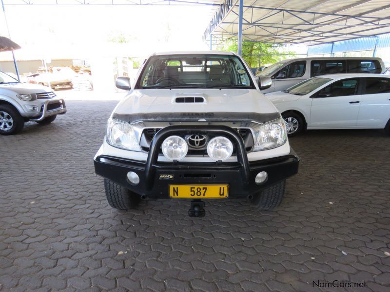 Toyota HILUX 3.0 D4D EX/CAB 4X4 in Namibia