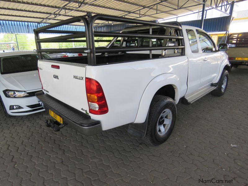 Toyota HILUX 3.0 D4D EX/CAB 4X4 in Namibia