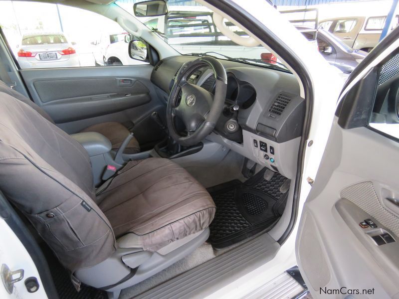 Toyota HILUX 3.0 D4D EX/CAB 4X4 in Namibia