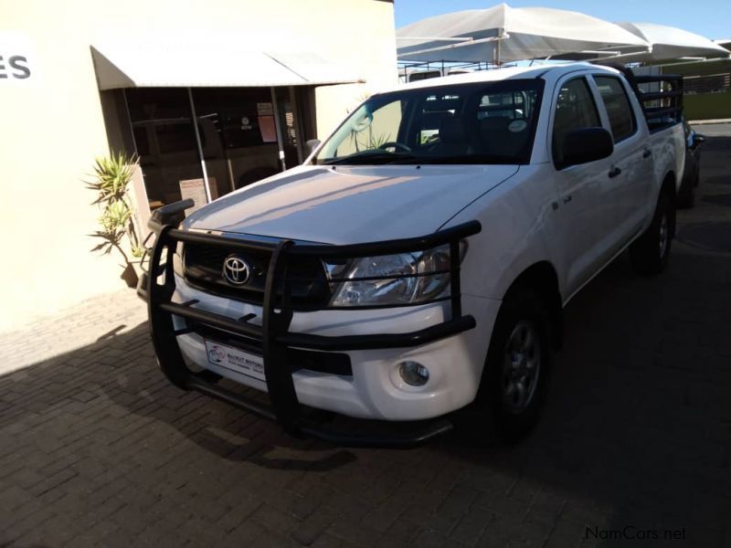 Toyota Hilux 2.5 D4D SRX 4x4 Manual in Namibia