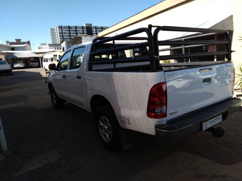 Toyota Hilux 2.5 D4D SRX 4x4 Manual in Namibia