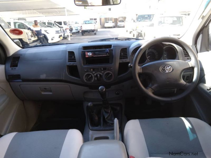 Toyota Hilux 2.5 D4D SRX 4x4 Manual in Namibia