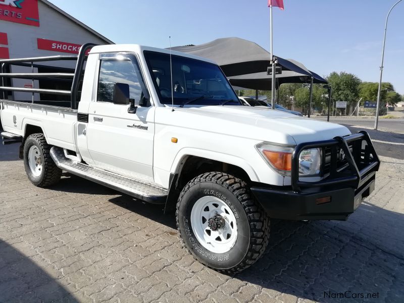 Toyota Land Cruiser 4.2  4x4 Diesel in Namibia