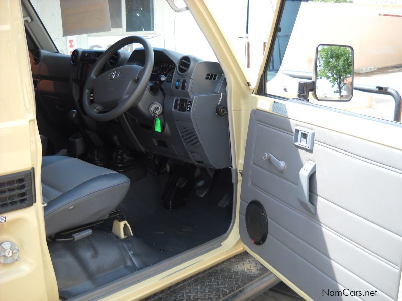 Toyota Land Cruiser 4.2 S/C 4x4 in Namibia