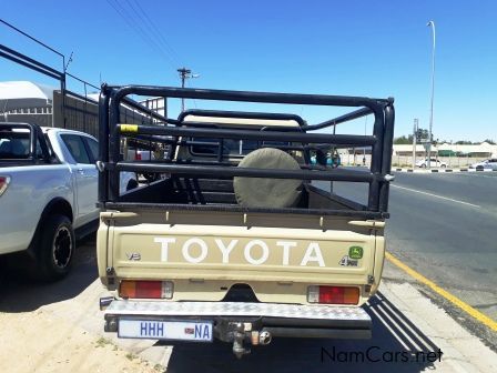 Toyota Land Cruiser 4.5I V6 S/C 4x4 in Namibia