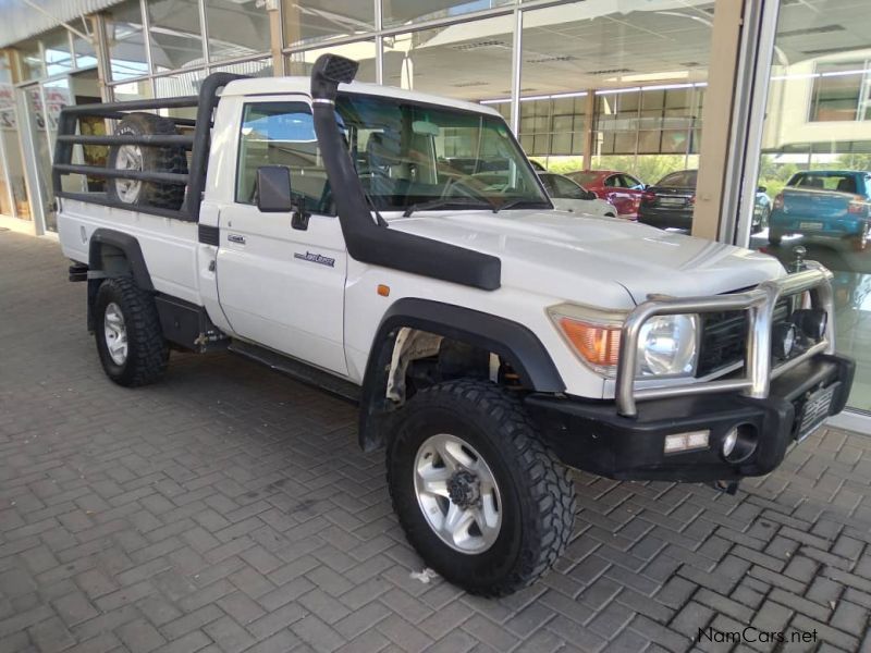 Toyota Land Cruiser 79 4.0 SC in Namibia