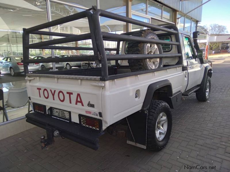 Toyota Land Cruiser 79 4.0 SC in Namibia