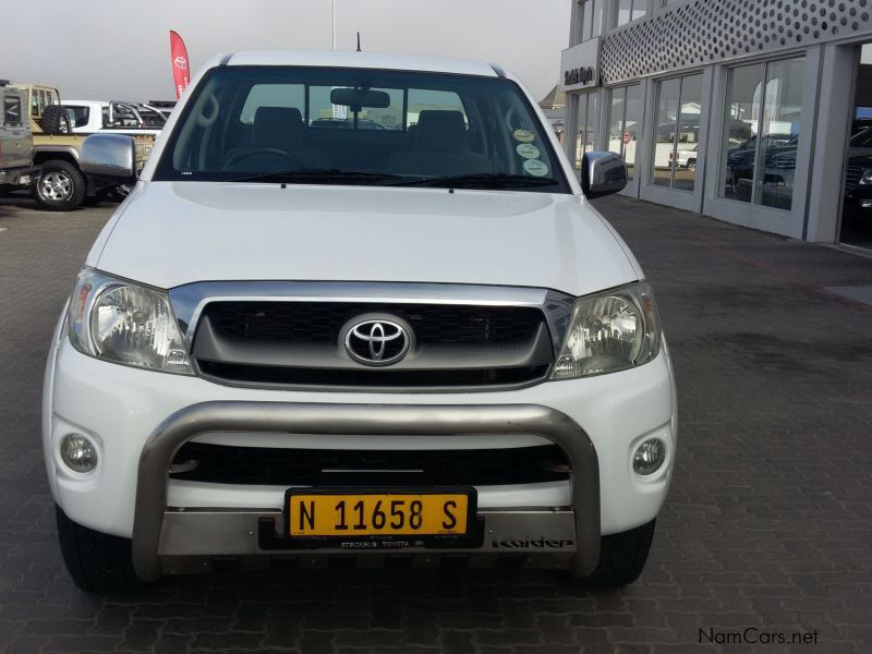 Toyota hilux 3.0 d4d 4x4 d/c manual in Namibia