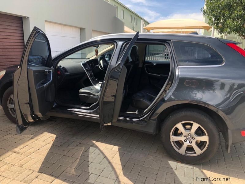 Volvo XC60  2.0T TIPTRONIC in Namibia