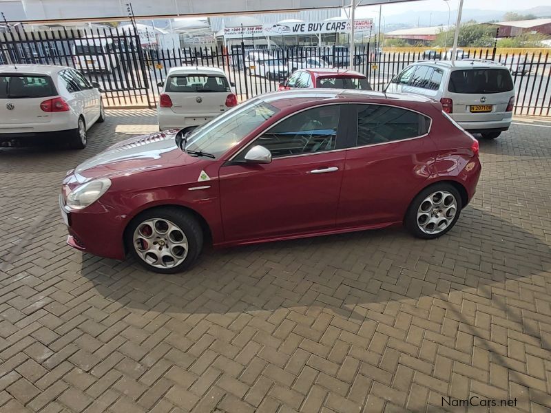 Alfa Romeo Giulietta Quad Verde in Namibia