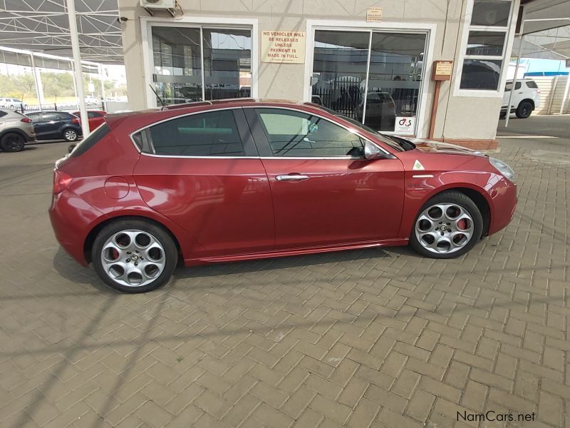 Alfa Romeo Giulietta Quad Verde in Namibia