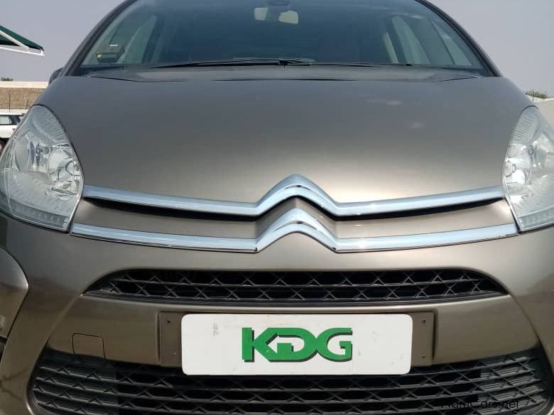 Citroen C4 Grand Picasso in Namibia