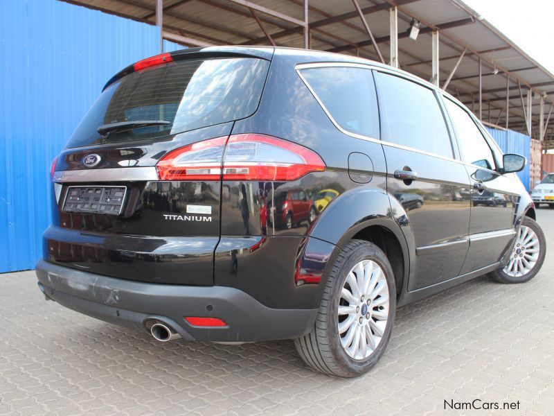 Ford B-MAX 2.0 ECOBOSST TITANIUM in Namibia