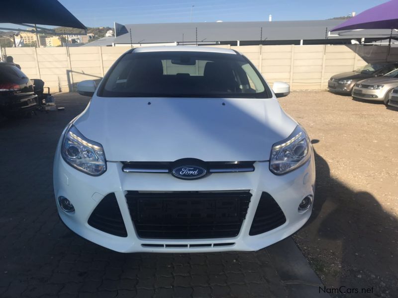 Ford FOCUS TITANIUM 1.6L in Namibia